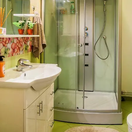 Quiet Center Apartment